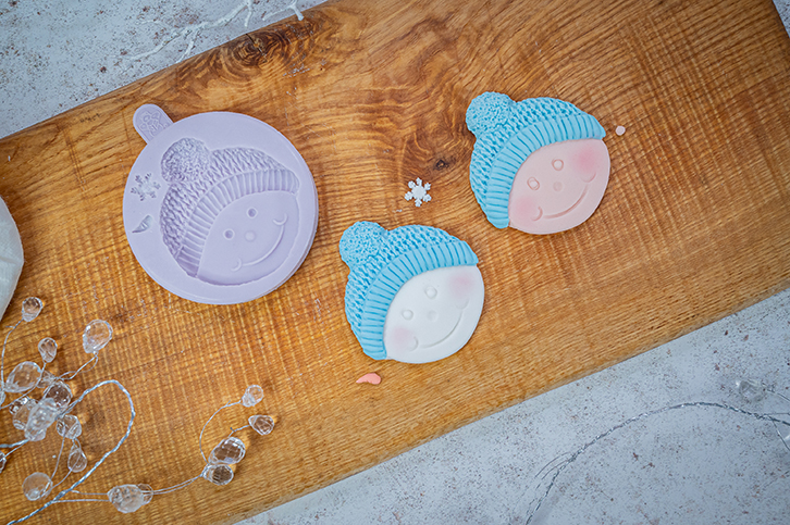 Cupcake Top - Snowman Bobble Silicone Mould