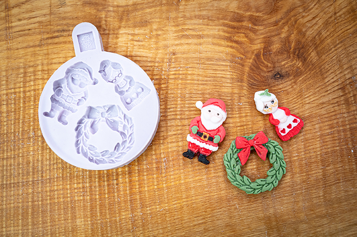 Miniature Mr & Mrs Claus Silicone Mould