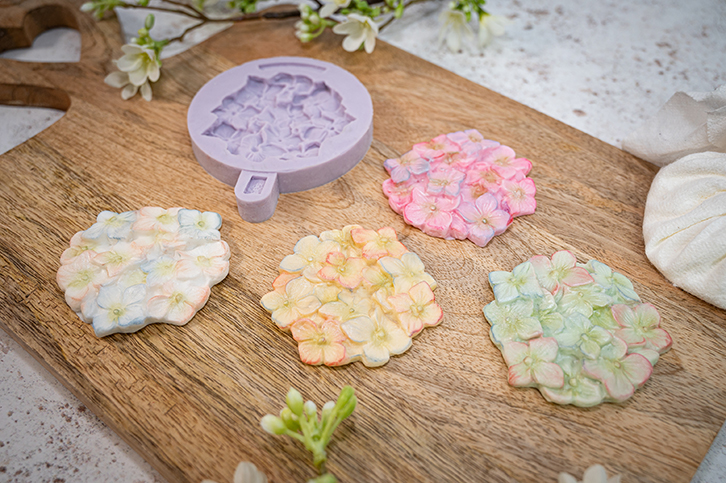 Cupcake Top - Hydrangea Silicone Mould
