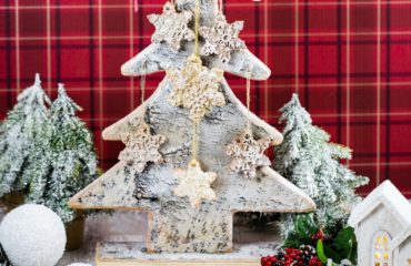 Quick & Easy Snowflake Cookies Quick & Easy Snowflake Cookies