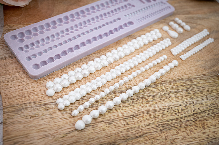 Pearl Borders Silicone Mould